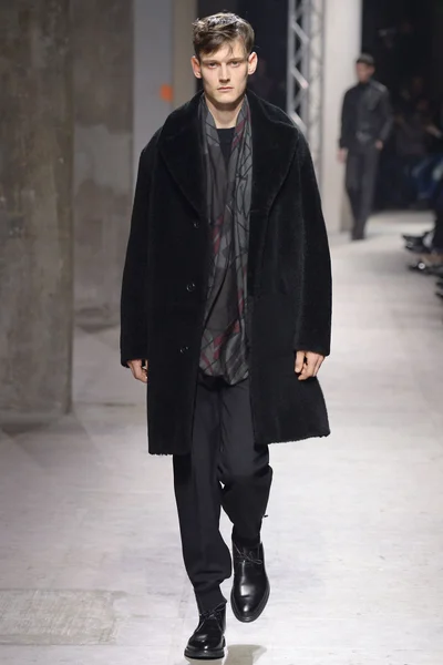 Look 42
